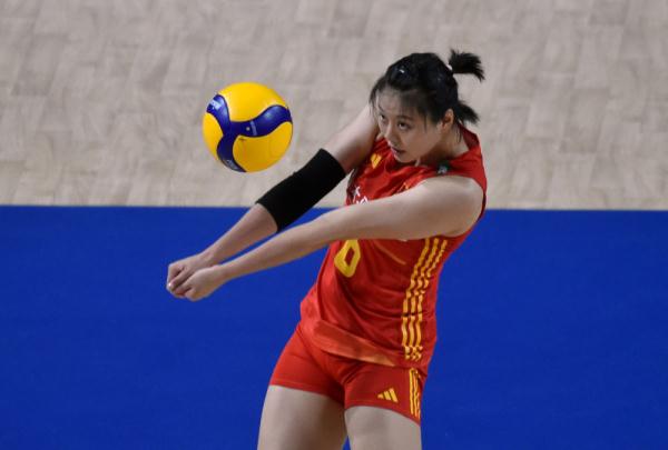 世界女排联赛|中国女排击败加拿大队延续连胜势头