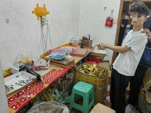 捣毁5处窝点！抓9人！内蒙警方破获特大制售有毒有害保健食品案