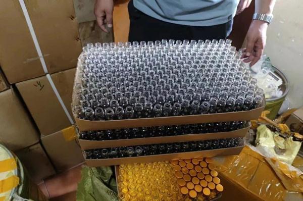 捣毁5处窝点！抓9人！内蒙警方破获特大制售有毒有害保健食品案