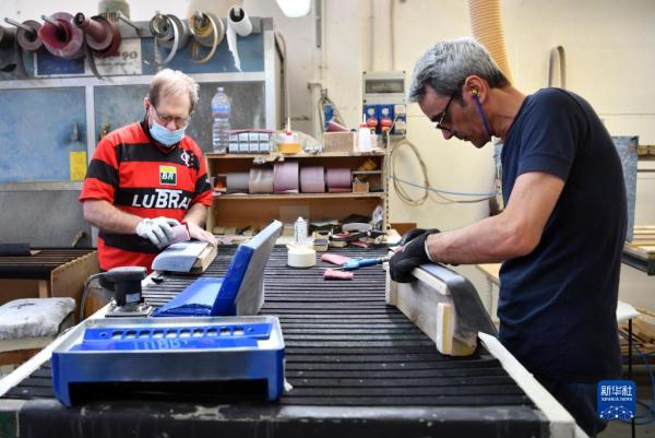 探访意大利手风琴品牌贝尔杜纳生产地 探访意大利手风琴品牌贝尔杜纳生产地