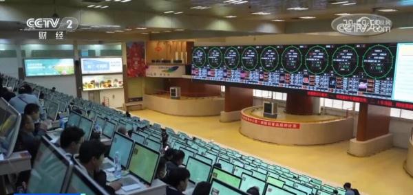 感受云南斗南花市的抢“鲜”时刻 “美丽经济”尽情绽放 感受云南斗南花市的抢“鲜”时刻 “美丽经济”尽情绽放