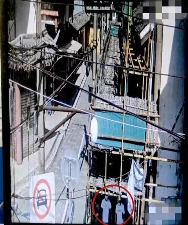 上海公厕上演“谍战”？事关230万元黄金……