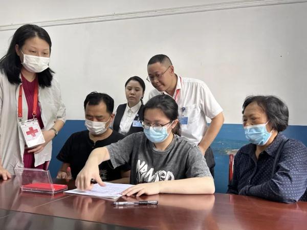 痛别!女医生离世,最后一次救了3个人…… 痛别!女医生离世,最后一次救了3个人……