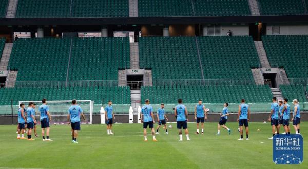 足球 |梅西亮相工体赛前训练 阿根廷队备战友谊赛 足球 |梅西亮相工体赛前训练 阿根廷队备战友谊赛