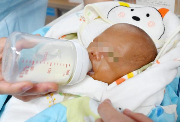 奇迹!“全国最轻”早产儿在厦门出院! 奇迹!“全国最轻”早产儿在厦门出院!