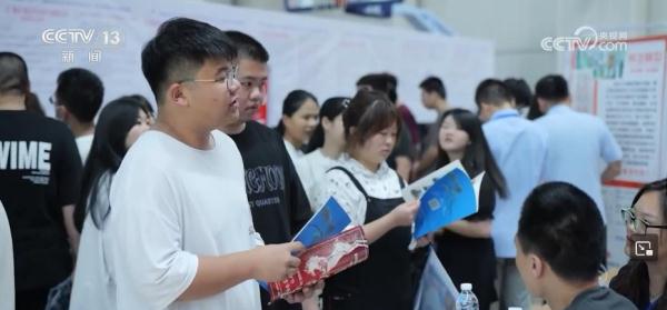 固定资产投资规模扩大 高技术制造业投资增长12.8% 固定资产投资规模扩大 高技术制造业投资增长12.8%