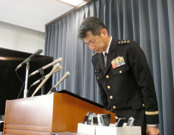 日本18岁自卫队员为泄愤枪杀2人教官队友都遇害防卫大臣鞠躬致歉