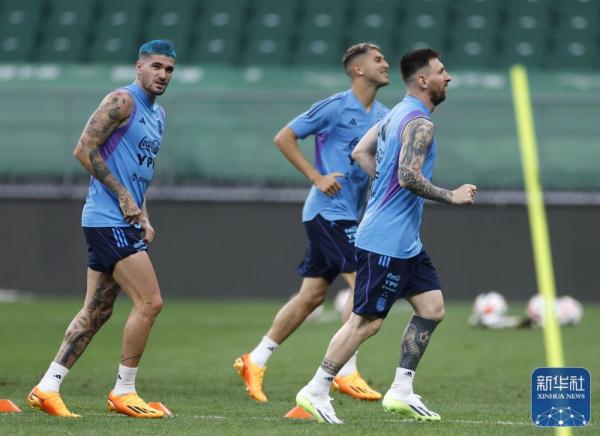 足球 |梅西亮相工体赛前训练 阿根廷队备战友谊赛 足球 |梅西亮相工体赛前训练 阿根廷队备战友谊赛