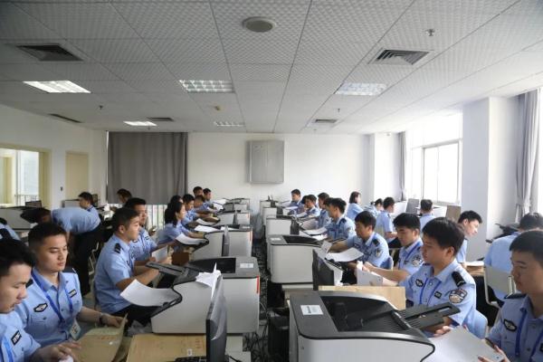 @高考考生及家长  带你们直击江苏高考评卷现场！