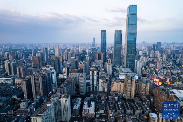 新华全媒+｜解码文化自信的城市样本丨长沙：千年古城正青春
