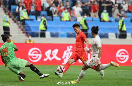 国际足球邀请赛中国队4比0胜缅甸队