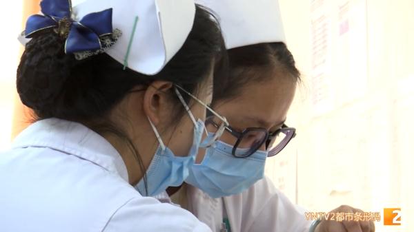 “我可以参加考试吗？”中考前一天男孩眼球破裂，医院紧急手术...