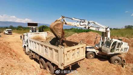 中国第26批赴刚果（金）维和工兵分队阶段性完成道路修筑任务