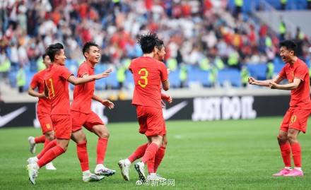 国际足球邀请赛中国队4比0胜缅甸队