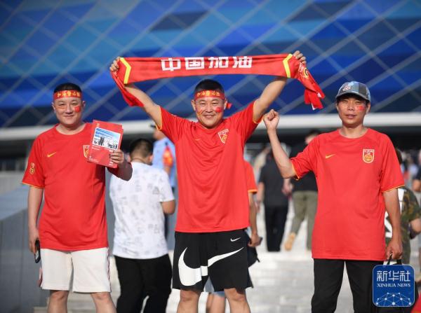 国际足球邀请赛丨中国队对阵缅甸队 上半场2比0领先 国际足球邀请赛丨中国队对阵缅甸队 上半场2比0领先