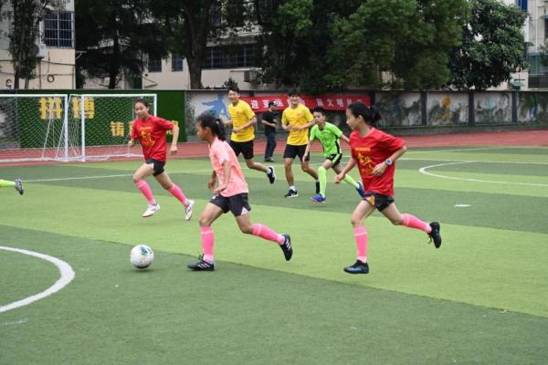 国家男足亚运队金华校园行“击掌向未来” 国家男足亚运队金华校园行“击掌向未来”