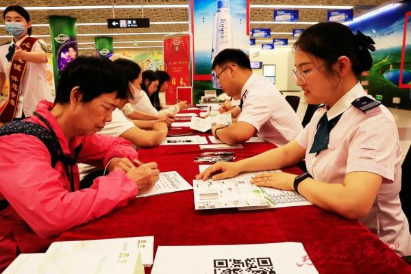 “真方便！”石家庄地铁迈入“刷脸”乘车时代