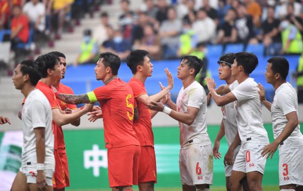 足球——国际邀请赛:中国队胜缅甸队 足球——国际邀请赛:中国队胜缅甸队
