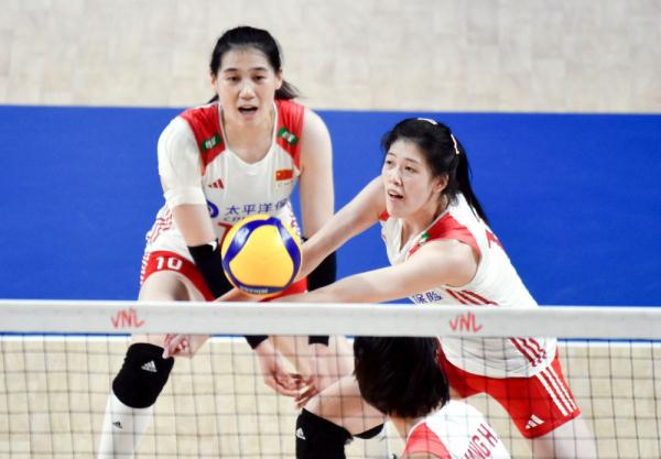 中国女排不敌波兰队遭遇世联赛首败
