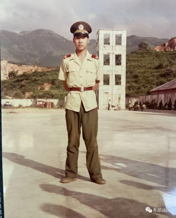 当过兵的爸爸,真帅! 当过兵的爸爸,真帅!