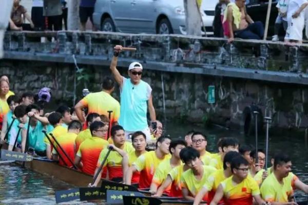 苏炳添发令！梁家辉擂鼓！大湾区人扒龙船拼了