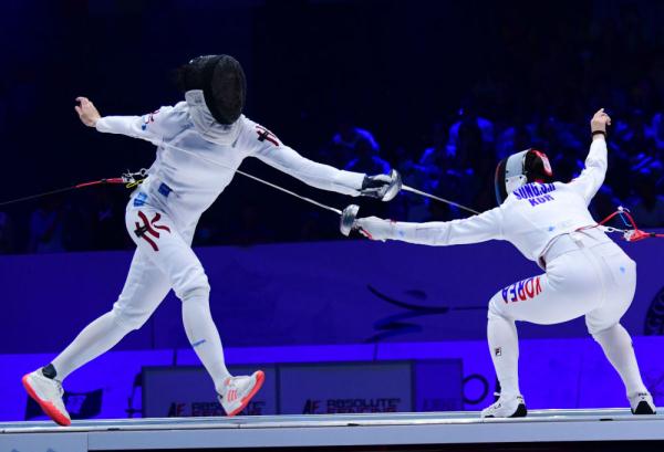 击剑亚洲锦标赛:中国香港选手江旻憓夺冠 击剑亚洲锦标赛:中国香港选手江旻憓夺冠