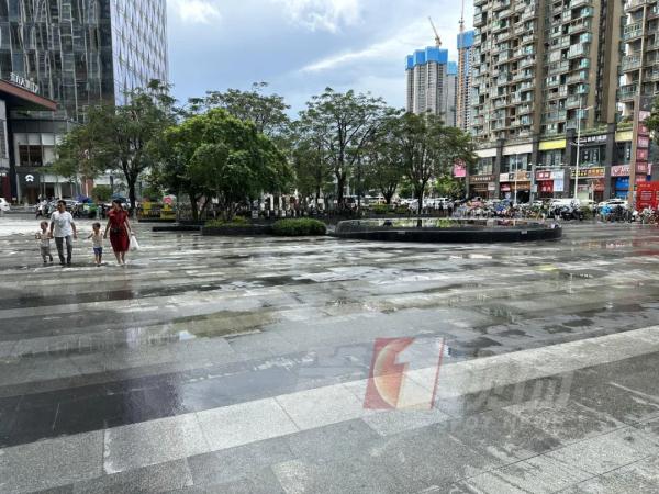 深圳龙华壹方天地已恢复营业,多部门开展后续处置工作 深圳龙华壹方天地已恢复营业,多部门开展后续处置工作