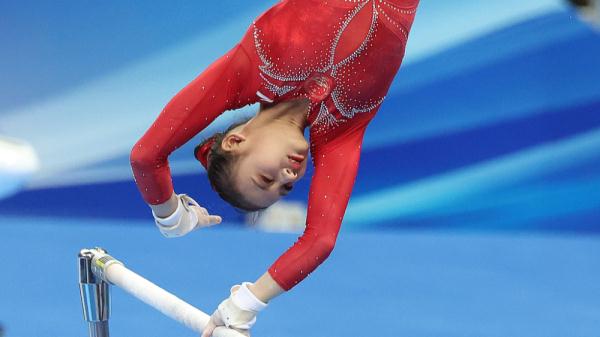 体操亚锦赛：邱祺缘女子高低杠夺冠 兰星宇男子吊环摘金