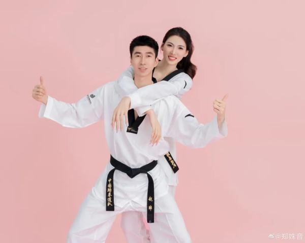 结束12年恋爱长跑！他们结婚了！