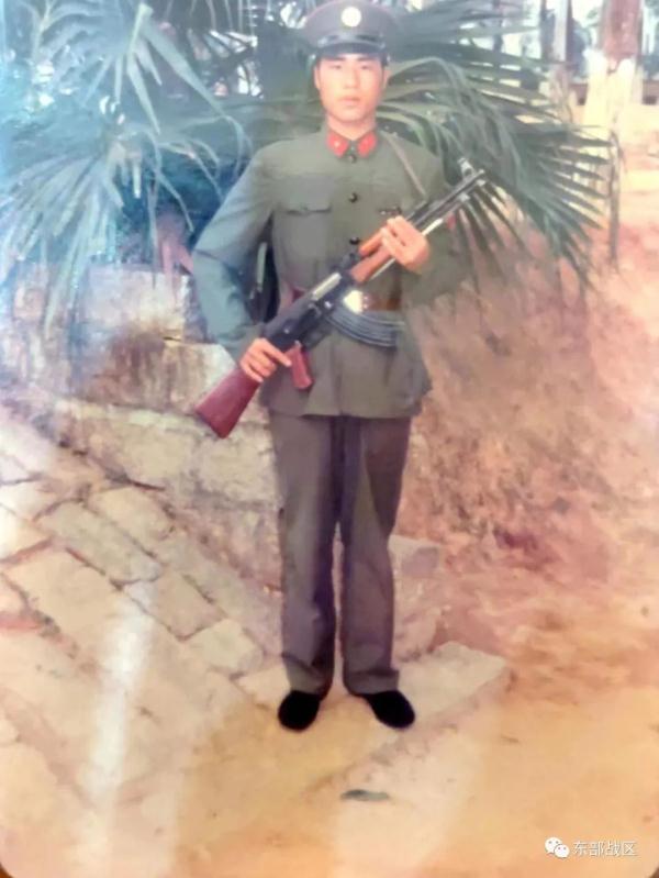 当过兵的爸爸,真帅! 当过兵的爸爸,真帅!