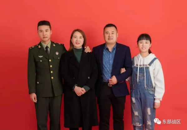 当过兵的爸爸,真帅! 当过兵的爸爸,真帅!