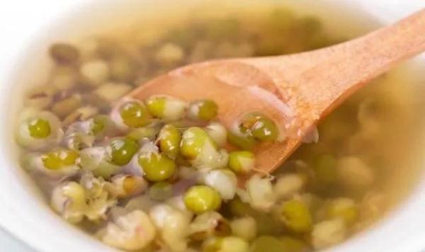 “夏天一碗绿豆汤，解毒去暑赛仙方”，家家都备着，但这6类人再馋也要忍住！
