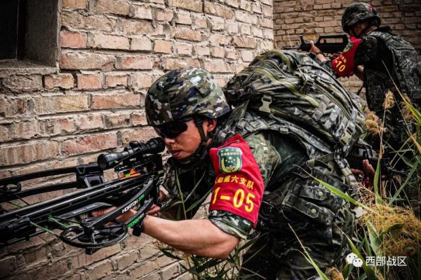 天山脚下，战斗打响！