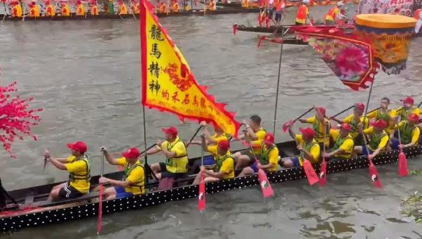 苏炳添发令!2023年广州国际龙舟邀请赛精彩瞬间,太燃啦! 苏炳添发令!2023年广州国际龙舟邀请赛精彩瞬间,太燃啦!
