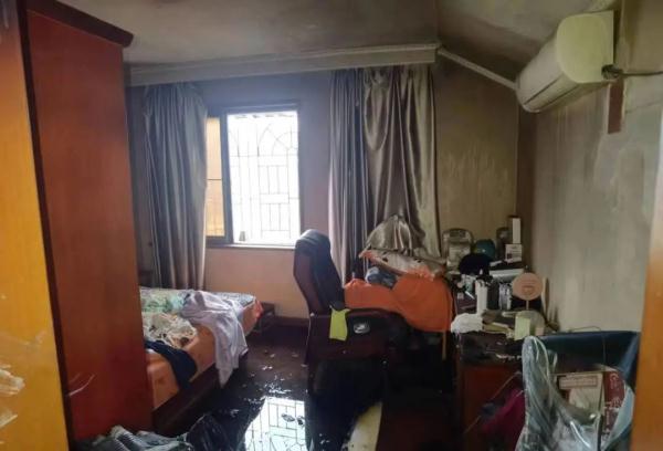 厦门一小区起火,他们这样做在火场逃过一劫…… 厦门一小区起火,他们这样做在火场逃过一劫……