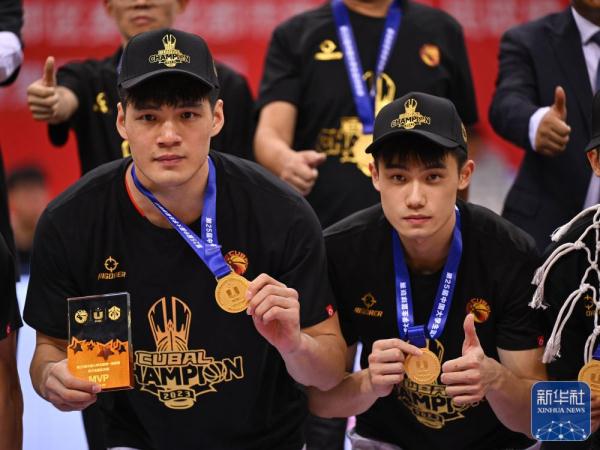 篮球|CUBAL总决赛：广东工业大学夺冠