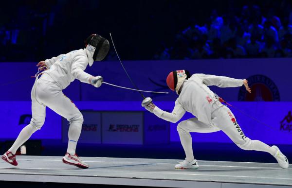 击剑亚锦赛第二日：中国队再获1金1银1铜