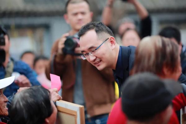 榜样力量|“夕阳再晨”十二载,他让科技助老服务变得越来越酷! 榜样力量|“夕阳再晨”十二载,他让科技助老服务变得越来越酷!