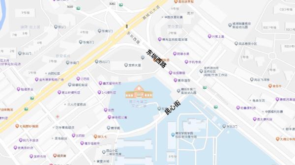 家长们注意了!这个学校旁边不能这样停车! 家长们注意了!这个学校旁边不能这样停车!