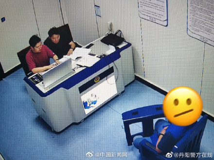 男子酒后撒泼袭警被采取刑事强制措施 男子酒后撒泼袭警被采取刑事强制措施