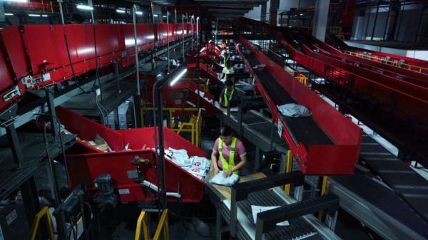 “618”货运忙:杭州机场单周货运量创历史同期新高 “618”货运忙:杭州机场单周货运量创历史同期新高