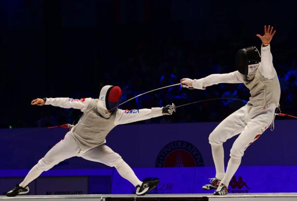 莫梓维突破自我 中国男花队注入“强心剂” 莫梓维突破自我 中国男花队注入“强心剂”