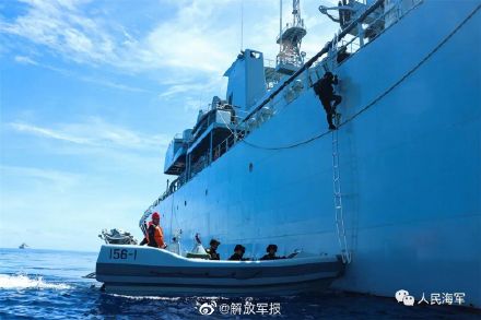 现场直击！第44批护航编队组织武力营救被劫持商船演练