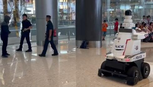 新加坡樟宜机场用机器人警察巡逻,美媒:它们不仅仅是噱头 新加坡樟宜机场用机器人警察巡逻,美媒:它们不仅仅是噱头