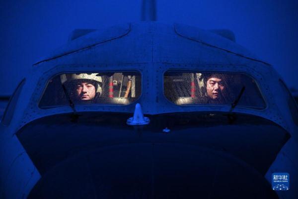 向着新的胜利，奋飞——空军航空兵某团飞行二大队锻造空中铁拳纪事