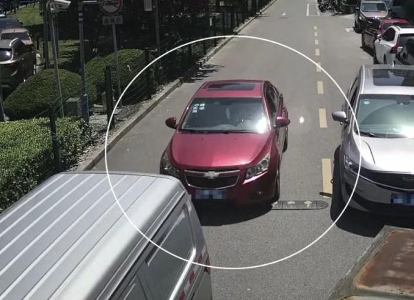 “免费”停车新方法？警方：万万不可！