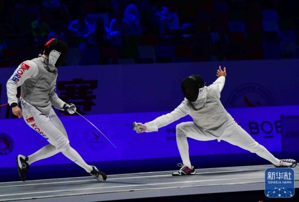 击剑亚洲锦标赛｜莫梓维夺得男子花剑冠军
