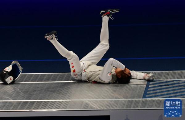 击剑亚洲锦标赛｜莫梓维夺得男子花剑冠军