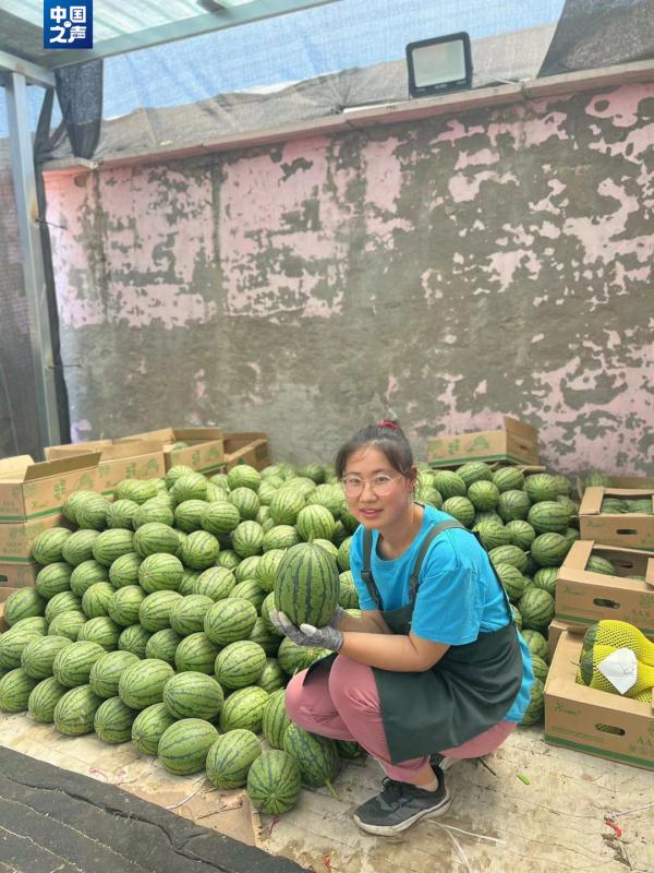 西瓜好不好，一拍就知道！拍瓜师火了
