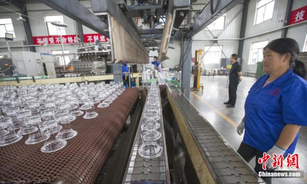 山西这座小城,把玻璃“吹”向全球 山西这座小城,把玻璃“吹”向全球